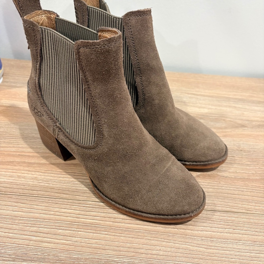 UGG Faye Boots Womens Brown Size 7 Suede Block Heel